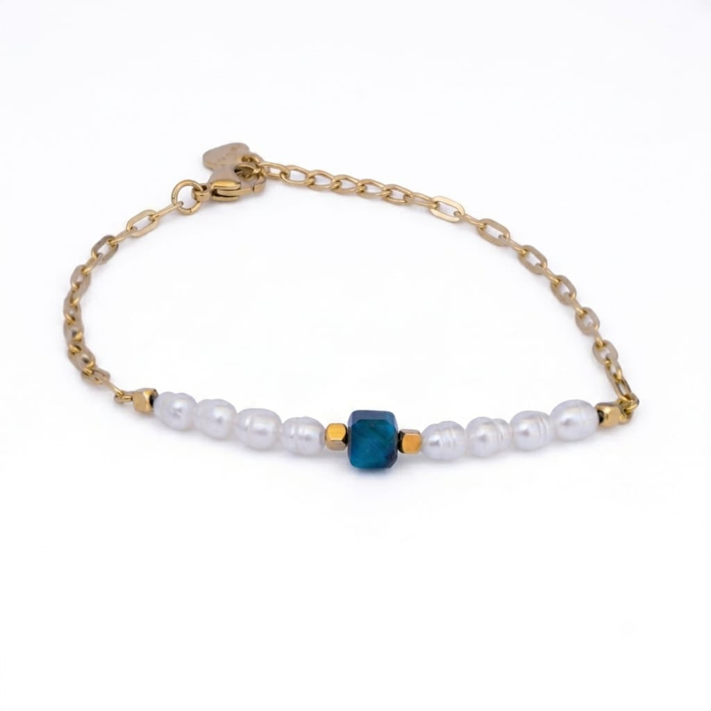 Pulsera LIV de la colección AZURE con perlas naturales de agua dulce y Ojo de Tigre Azul
