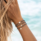 Pulsera Hematita · Corazón de Nácar